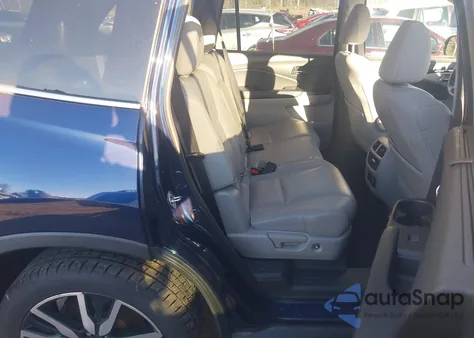 2021 Honda Pilot Awd Touring 8 Passenger z USA, uszkodzony, nr VIN 5FNYF6H94MB003272